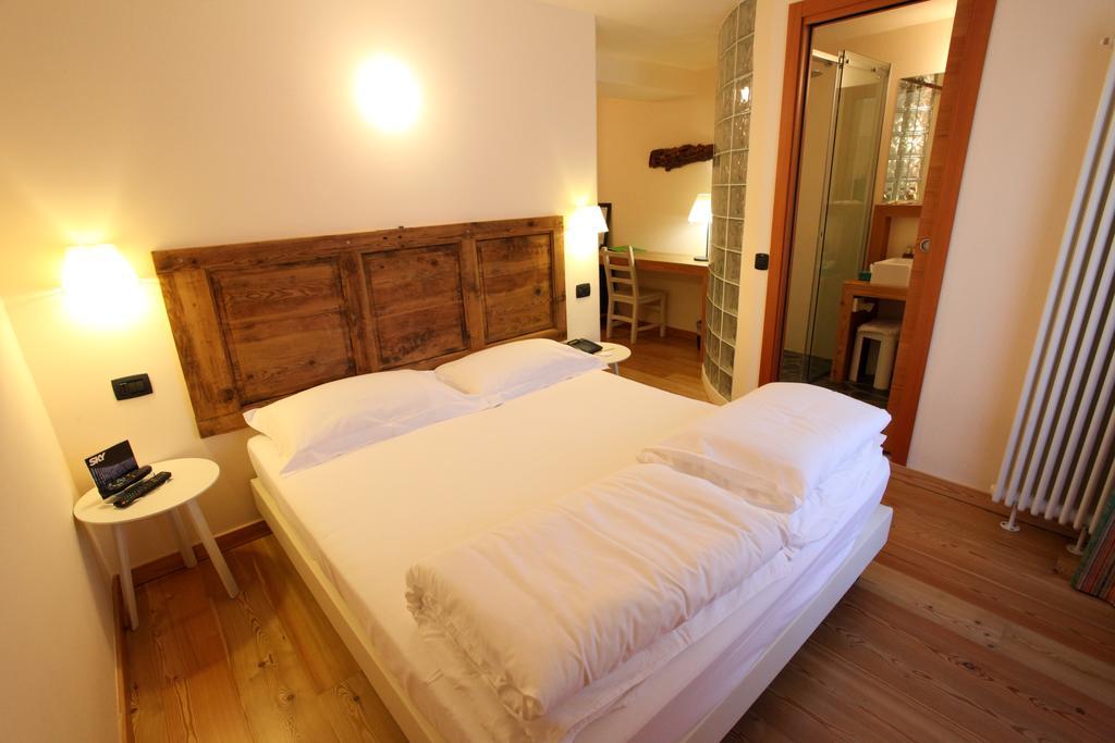 Hotel Berthod Courmayeur Zimmer foto