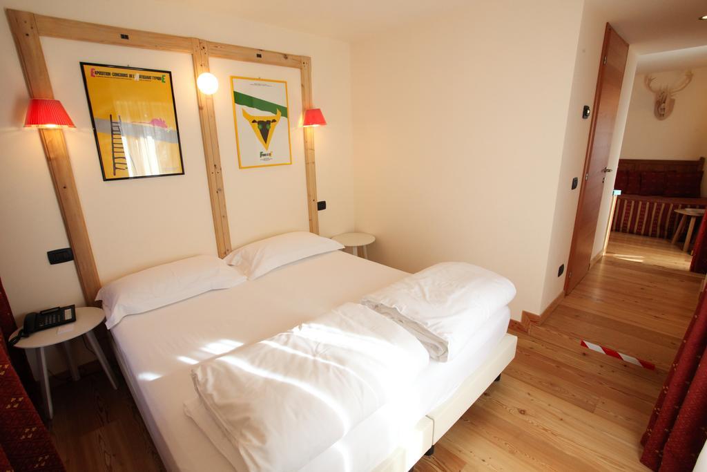 Hotel Berthod Courmayeur Zimmer foto