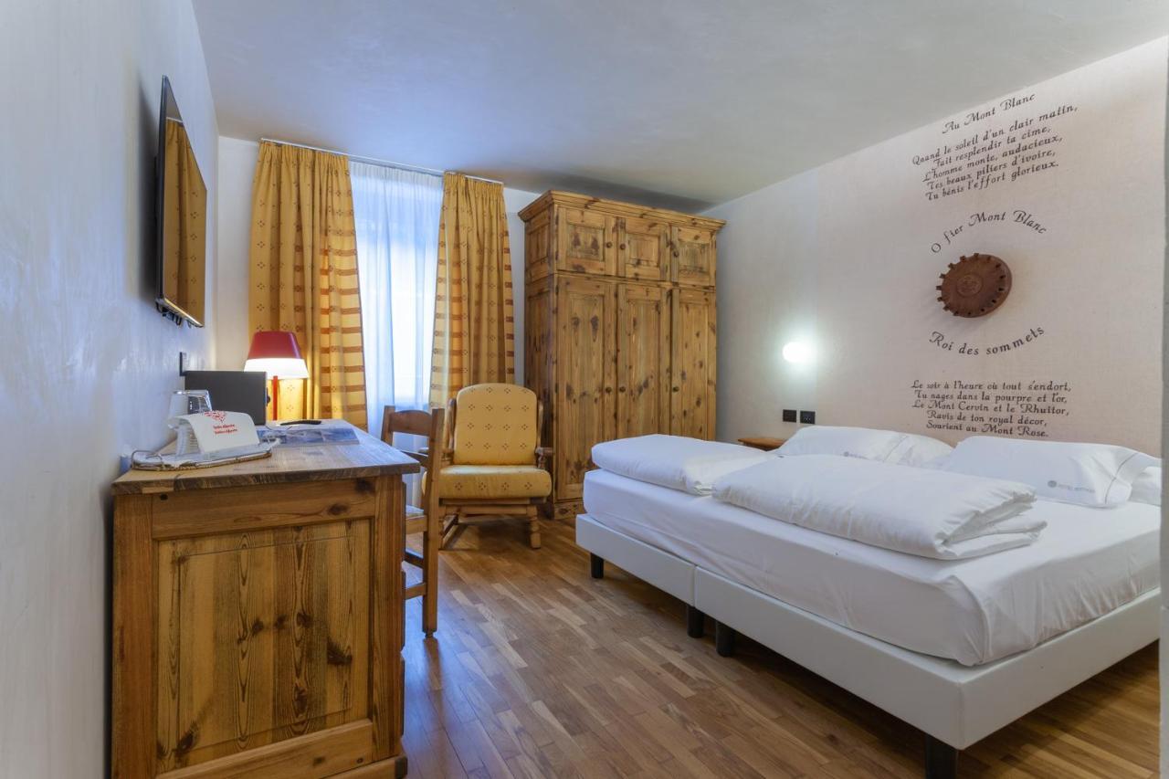 Hotel Berthod Courmayeur Exterior foto