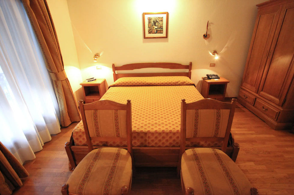 Hotel Berthod Courmayeur Exterior foto